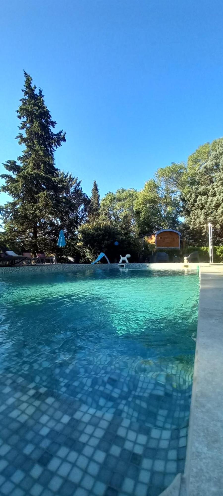Villa La roulotte à Juju Le Bosc  Esterno foto